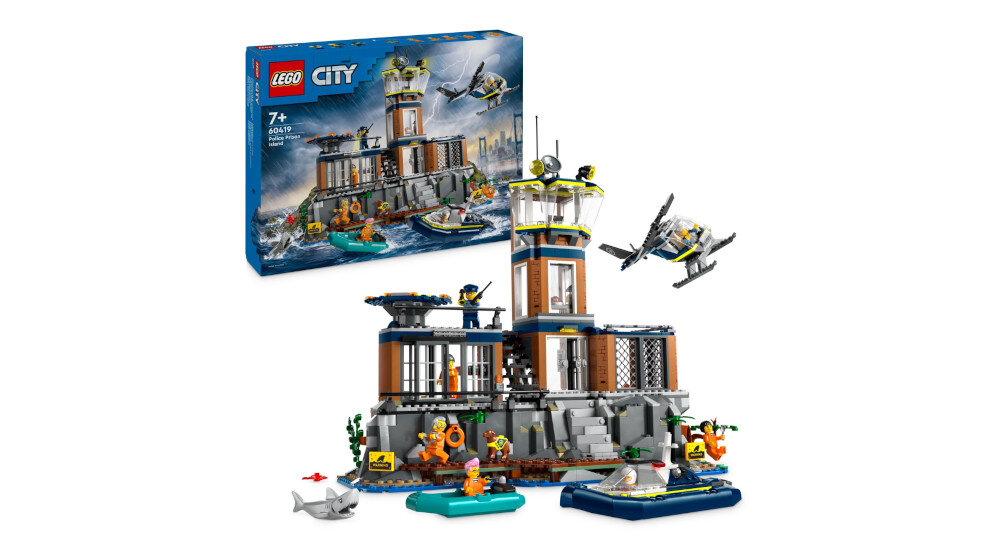Zestaw LEGO przedstawia więzienną wyspę z wieżą strażniczą, łodzią i helikopterem. W tle widoczne jest pudełko z grafiką zestawu i logo LEGO City.