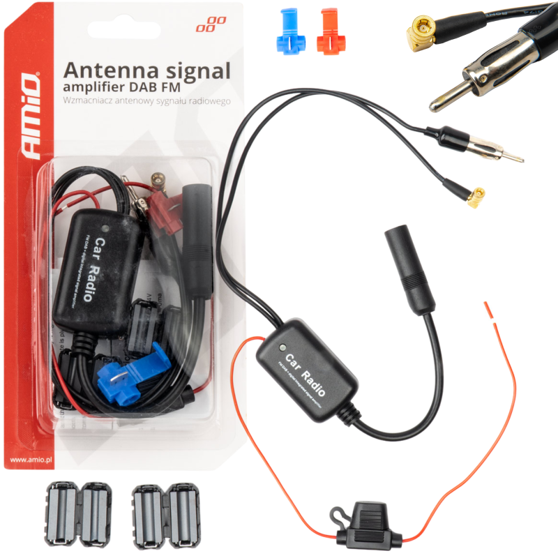 Na obrazie znajduje się opakowanie produktu z napisem \'Antenna signal amplifier DAB FM\' oraz \'Car Radio\'. W zestawie widoczne są kable, złącza i elementy montażowe.