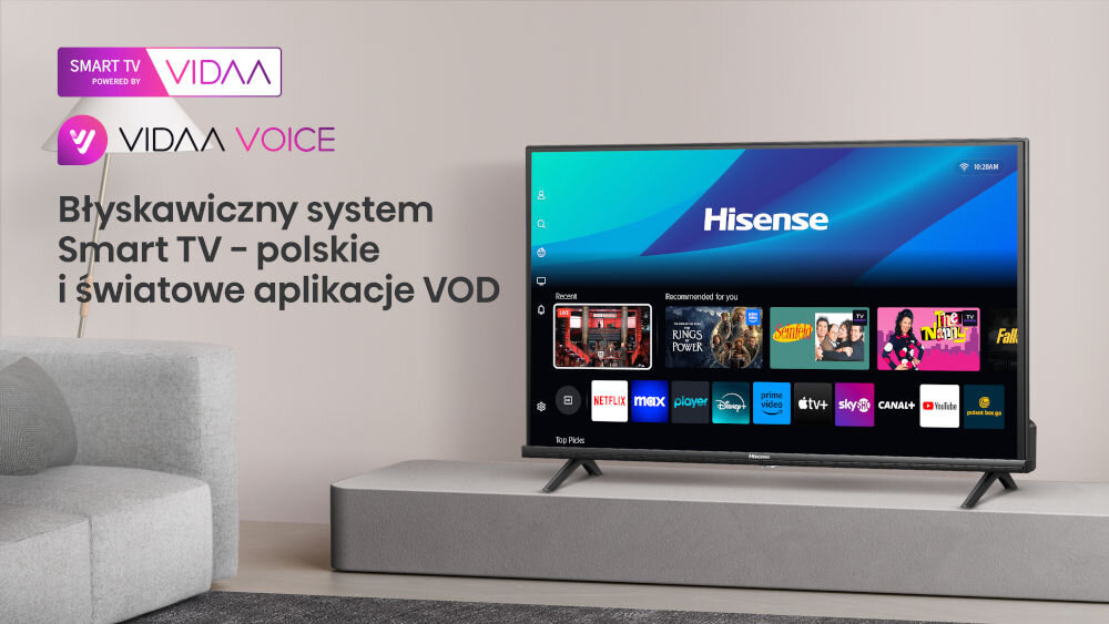Telewizor z logo Hisense wyświetla ekran główny z aplikacjami VOD, takimi jak Netflix i Disney+. Obok znajduje się tekst: \'Błyskawiczny system Smart TV – polskie i światowe aplikacje VOD\'.