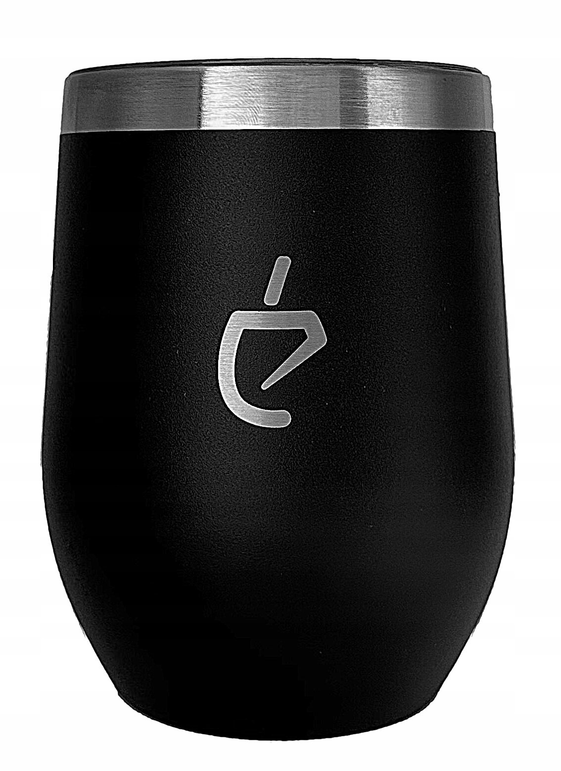 Czarny kubek termiczny z metalowym brzegiem i srebrnym logo w kształcie stylizowanej litery na przodzie.