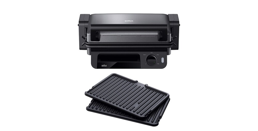 Na obrazie widoczny jest czarny grill elektryczny z logo \'Braun\' oraz dwie wymienne płyty grillowe z rowkami. Grill posiada pokrętło do regulacji temperatury.