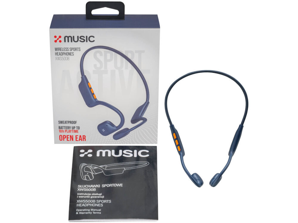 Na obrazie widoczne są niebieskie słuchawki powietrzne oraz ich opakowanie z logo \'XMUSIC\'. Obok znajduje się instrukcja obsługi z napisem \'SŁUCHAWKI SPORTOWE XWS500B\'.