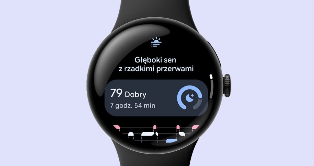 Smartwatch z okrągłym wyświetlaczem pokazuje ekran aplikacji monitorującej sen z tekstem: \'Głęboki sen z rzadkimi przerwami\', \'79 Dobry\', \'7 godz. 54 min\'.