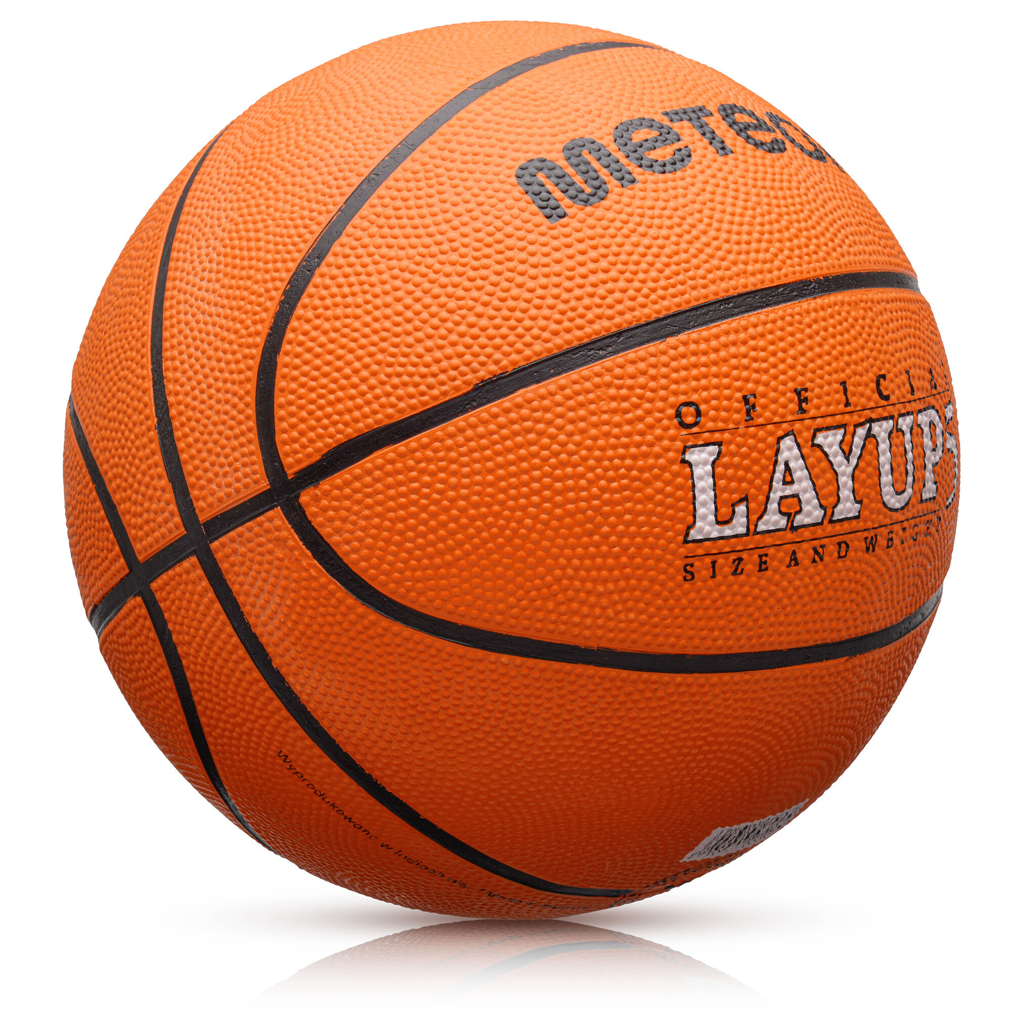 Pomarańczowa piłka do koszykówki z czarnymi liniami, z widocznymi napisami \'meteor\' i \'OFFICIAL LAYUP SIZE AND WEIGHT\'.