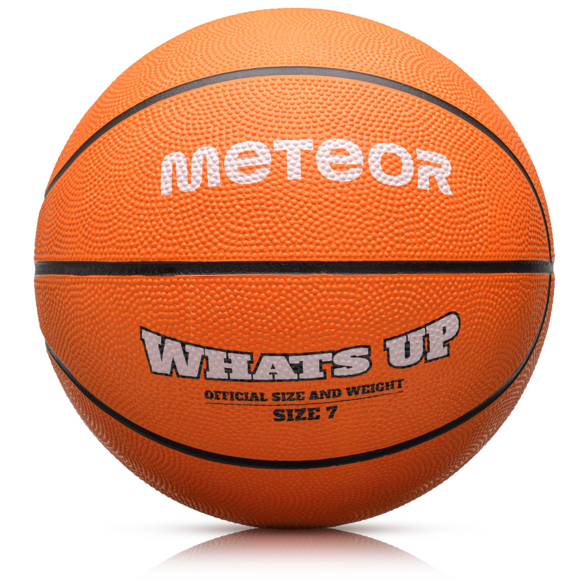Pomarańczowa piłka do koszykówki z widocznym logo \'METEOR\' oraz napisem \'WHAT\'S UP OFFICIAL SIZE AND WEIGHT SIZE 7\'.