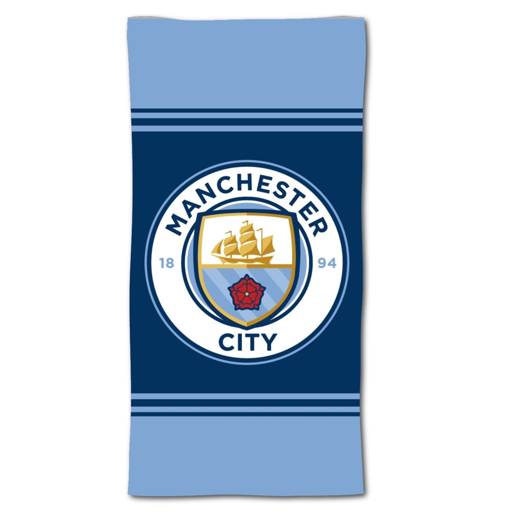 Duży ręcznik plażowy z logo Manchester City na ciemnoniebieskim tle, z jasnoniebieskimi pasami u góry i dołu. Na środku znajduje się herb klubu z napisem \'MANCHESTER CITY\' oraz datą \'1894\'.
