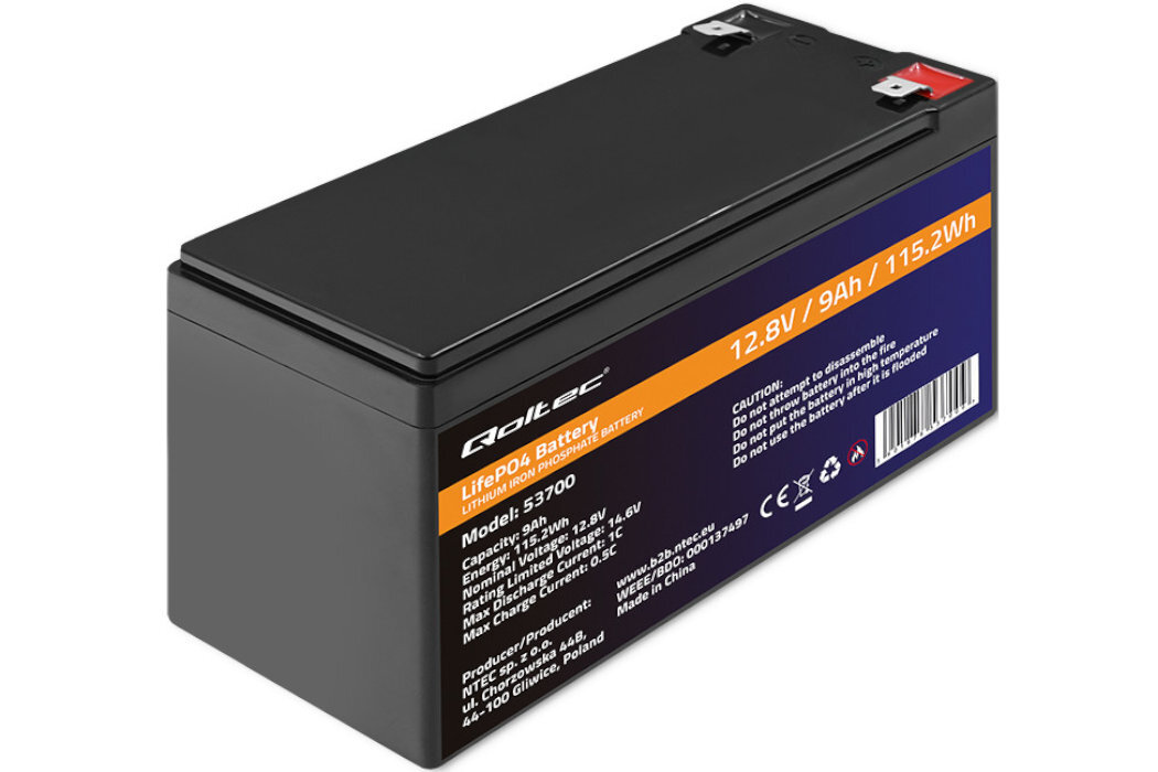 Czarny akumulator z widocznym logo \'Qoltec\' oraz oznaczeniami technicznymi: \'12.8V / 9Ah / 115.2Wh\'. Na etykiecie znajdują się informacje o modelu 53700 i ostrzeżenia dotyczące użytkowania.