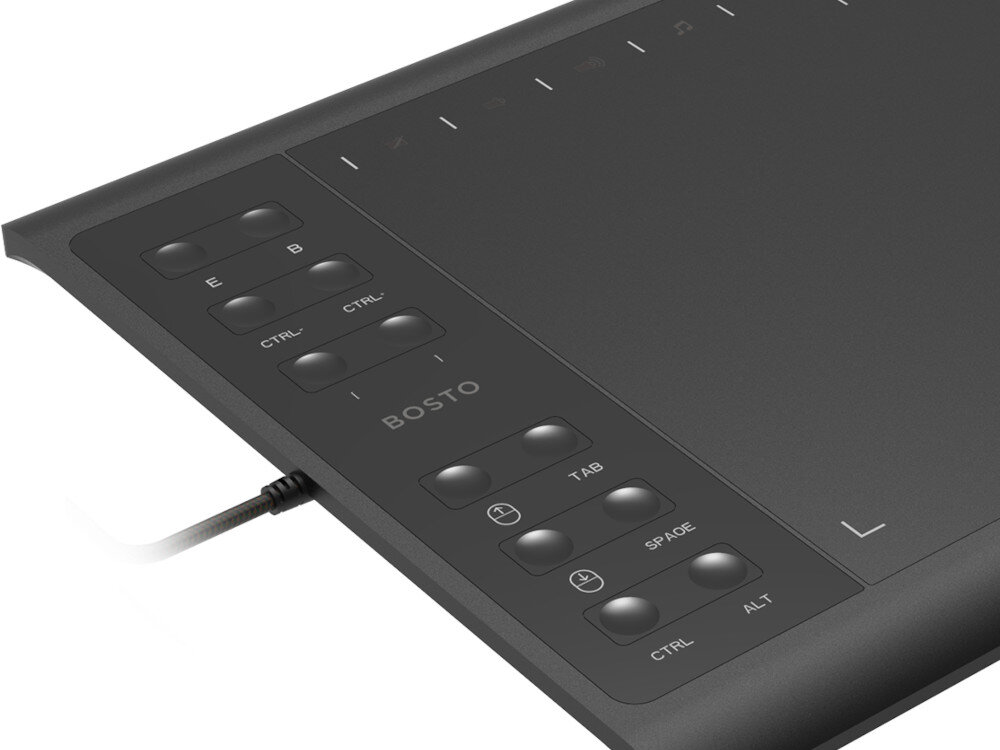 Na obrazie widoczny jest czarny tablet graficzny z kilkoma przyciskami po lewej stronie, oznaczonymi m.in. jako E, B, CTRL, TAB, SPACE, ALT. Na tablecie znajduje się logo \'BOSTO\'.