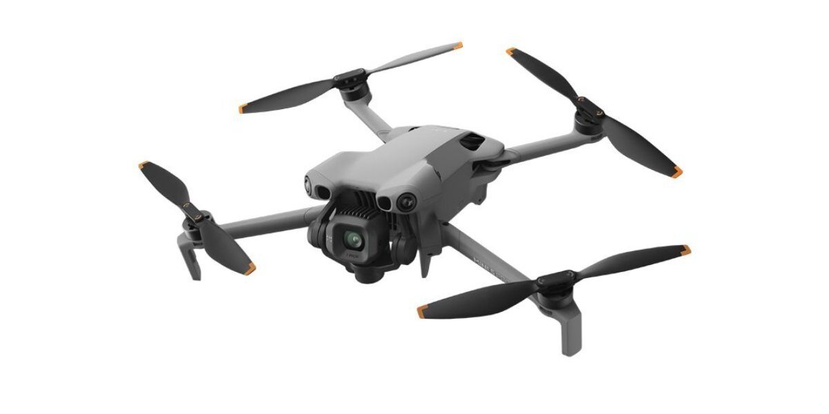 Dron DJI Mini 5 Pro na białym tle.