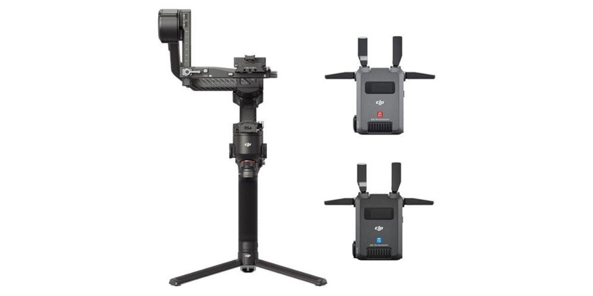 Gimbal DJI RS 4 Pro Combo na białym tle.