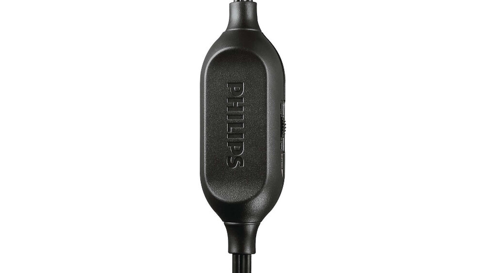 Czarny element z napisem \'PHILIPS\' na środku, przypominający kontroler na kablu słuchawek.