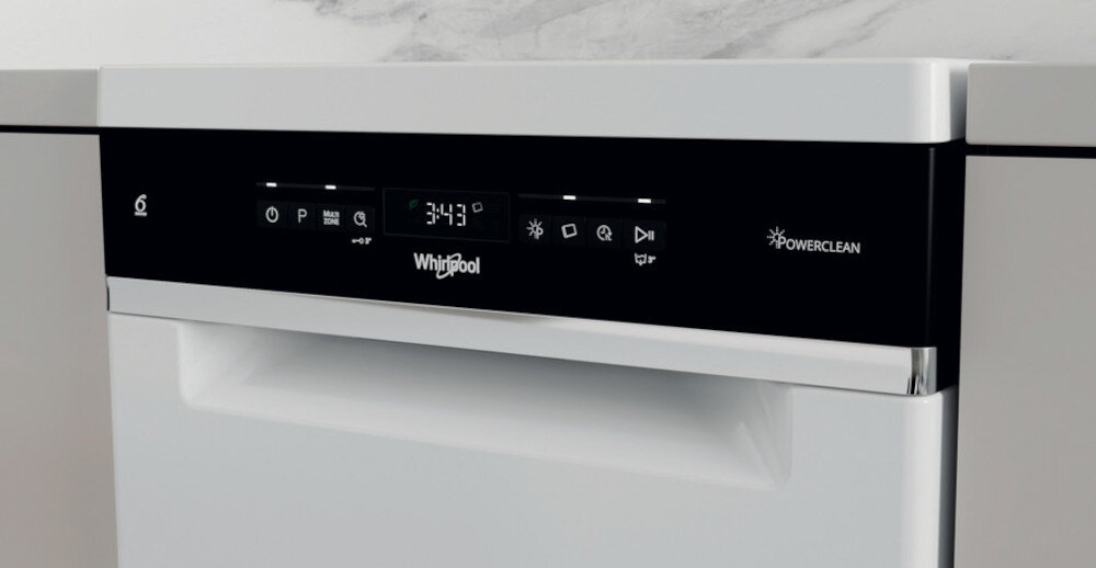 Panel sterowania zmywarki z wyświetlaczem pokazującym czas 3:47 i różnymi ikonami funkcji. Widoczne logo \'Whirlpool\' oraz napis \'PowerClean\'.