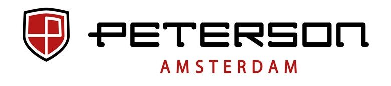 Logo z napisem \'PETERSON AMSTERDAM\' oraz tarczą z literą \'P\' w środku.