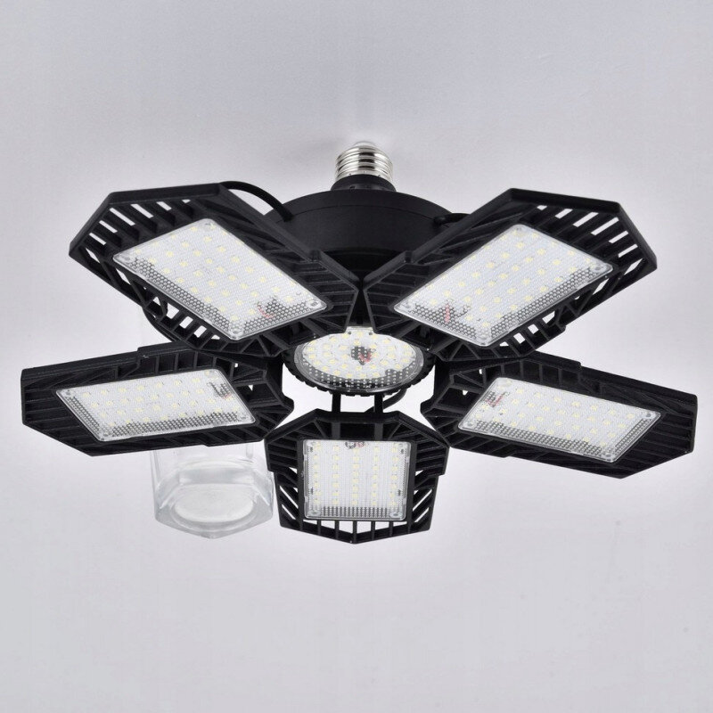 Lampa LED z pięcioma rozkładanymi panelami świetlnymi, zamontowana na gwincie E27. Panele mają czarną obudowę i są wyposażone w liczne diody LED.