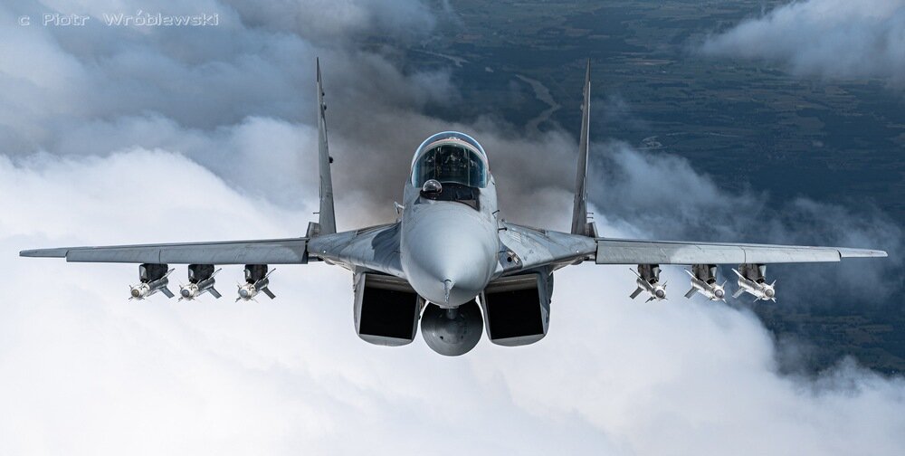 Obiektyw SIGMA C 100-400mm f-5-6.3 DG OS HSM Wszechstronność 