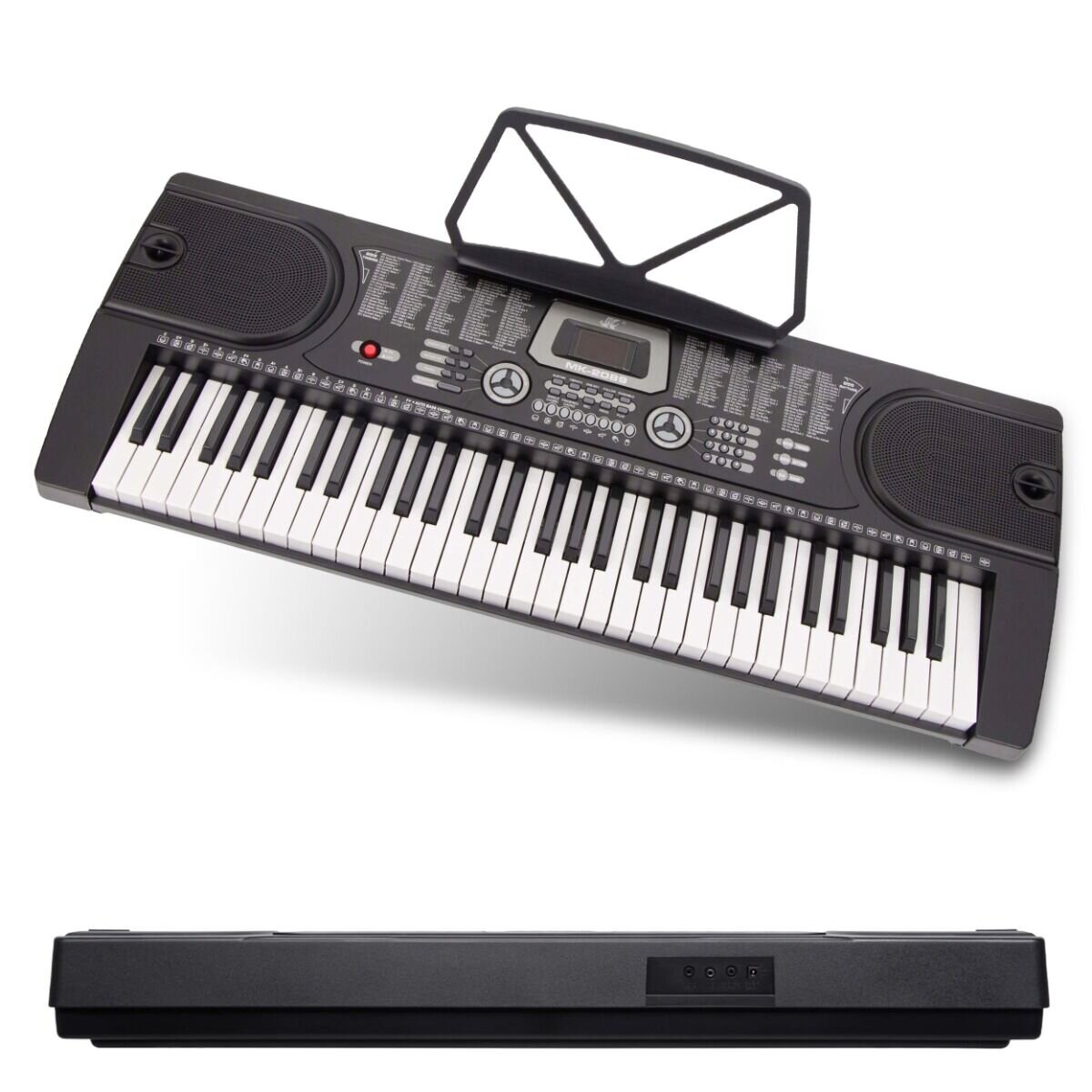 Na obrazie widoczny jest elektroniczny keyboard z 61 klawiszami, wyposażony w pulpit do nut. Instrument posiada liczne przyciski funkcyjne oraz dwa głośniki po bokach.