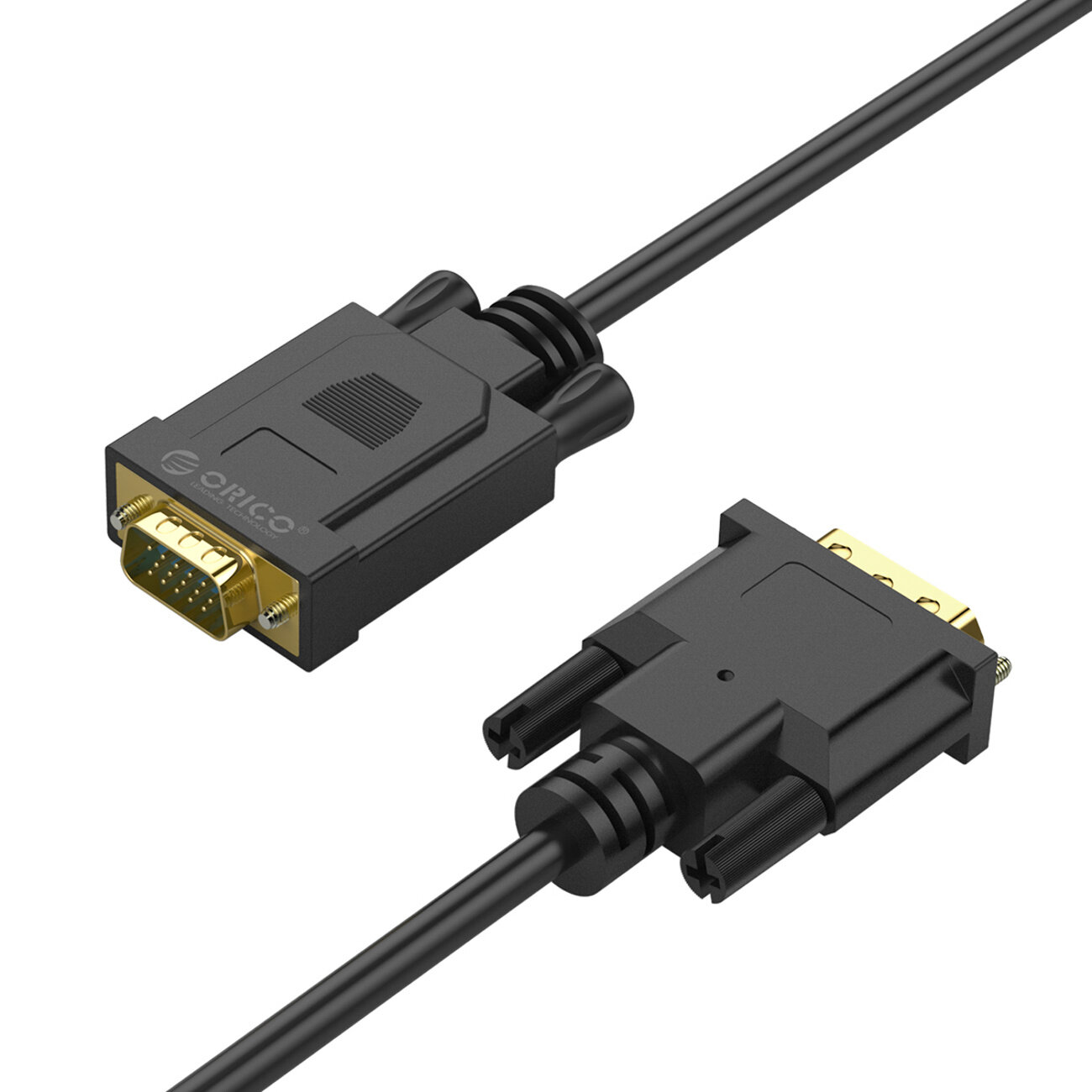 Czarny kabel z adapterem DVI 24+1 i VGA, z widocznymi złotymi złączami. Na adapterze VGA widoczne jest logo \'Orico\'.