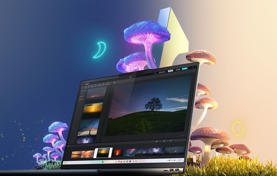 Laptop z wyświetlaczem pokazującym edytor zdjęć, otoczony kolorowymi, świecącymi grzybami i neonowym półksiężycem w tle. Obraz jest stylizowany na fantastyczny krajobraz z elementami natury i technologii.