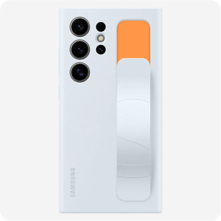 Obraz przedstawia tył smartfona z trzema dużymi obiektywami aparatu i jednym mniejszym. Na obudowie widoczne jest logo \'SAMSUNG\'.