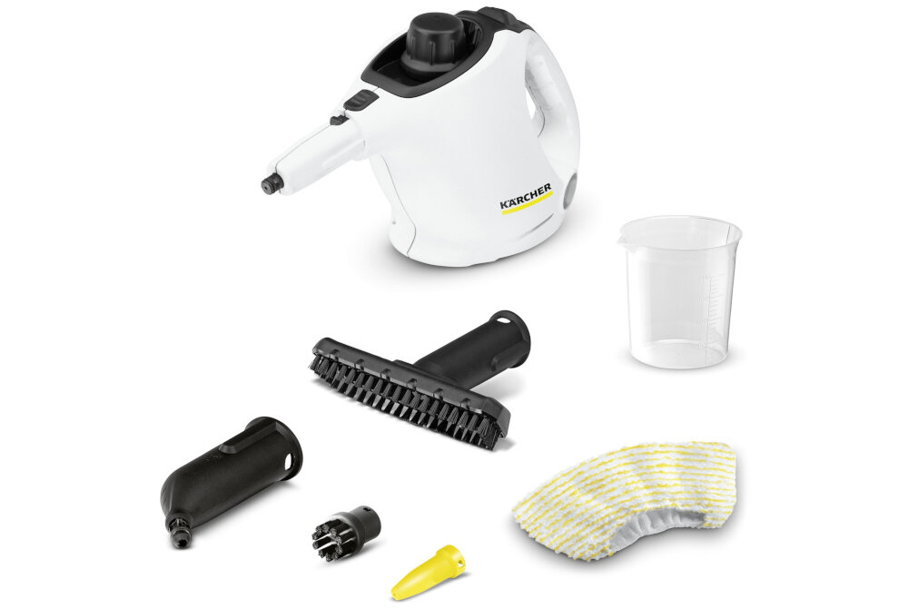 Na obrazie widoczna jest biała parownica z logo \'KARCHER\' oraz zestaw akcesoriów, w tym szczotka, miarka, dysza i nakładka z mikrofibry.