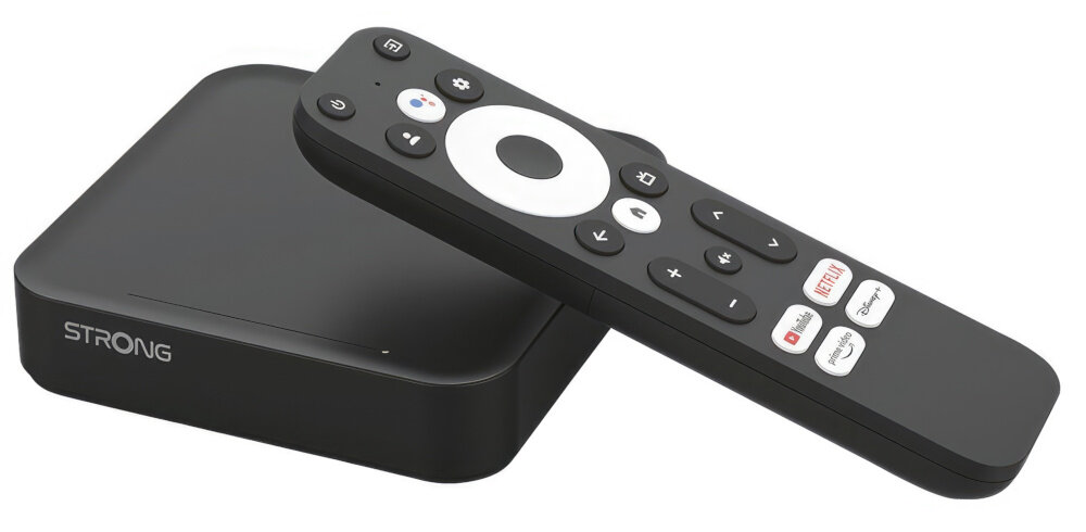 Na obrazie widoczny jest czarny odtwarzacz multimedialny z logo \'STRONG\' oraz pilot z przyciskami, w tym dedykowanymi do aplikacji takich jak YouTube, Netflix, Prime Video i Disney+.