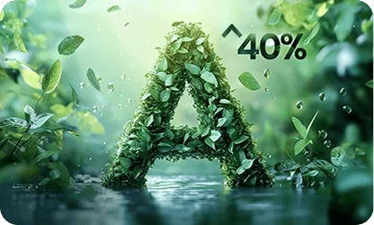Duża litera \'A\' pokryta zielonymi liśćmi, otoczona roślinnością, z napisem \'^40%\'.