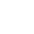 Białe logo z literą \'A+\' na czarnym tle w kształcie koła.