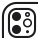 Ikona przedstawia schematyczny rysunek aparatu fotograficznego z trzema obiektywami i lampą błyskową w rogu. Całość jest w kolorze czarnym na przezroczystym tle.