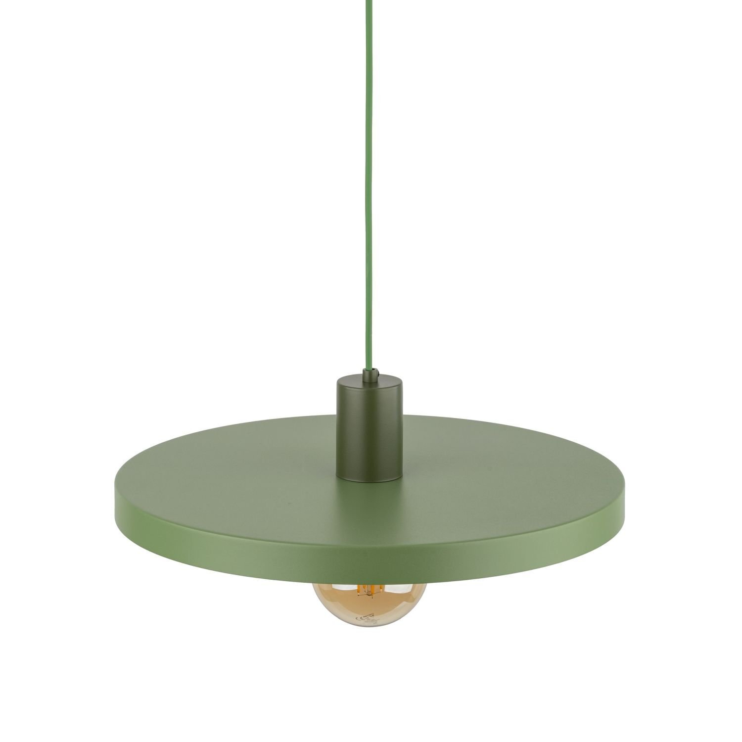 Zielona lampa wisząca o okrągłym kształcie z widoczną żarówką pod spodem. Lampa zawieszona jest na zielonym przewodzie.