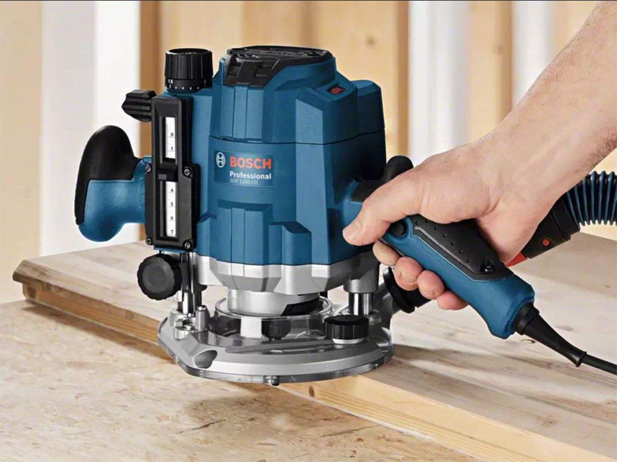 FREZARKA BOSCH GOF 1250 CE PROFESSIONAL
