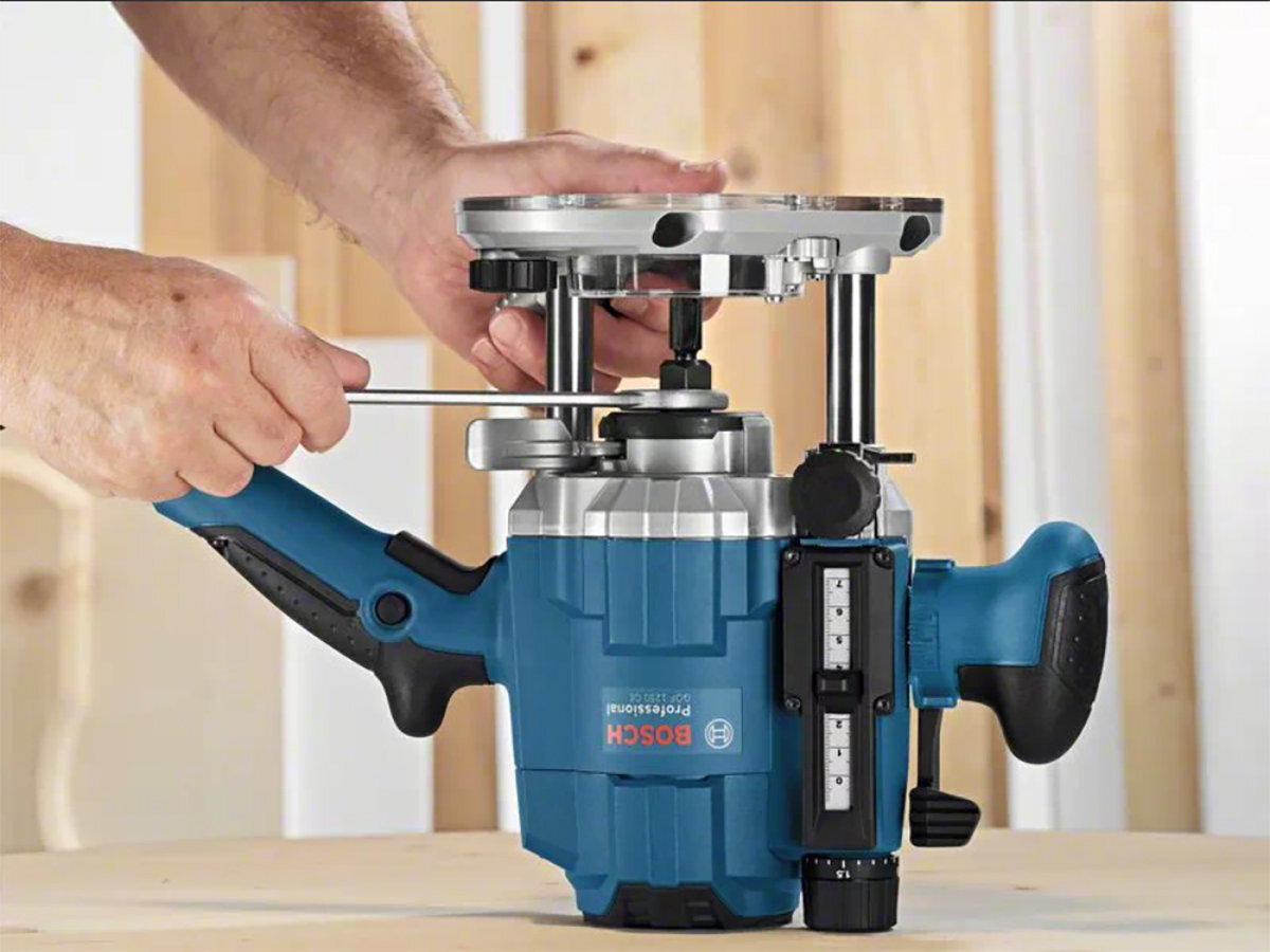 FREZARKA BOSCH GOF 1250 CE PROFESSIONAL