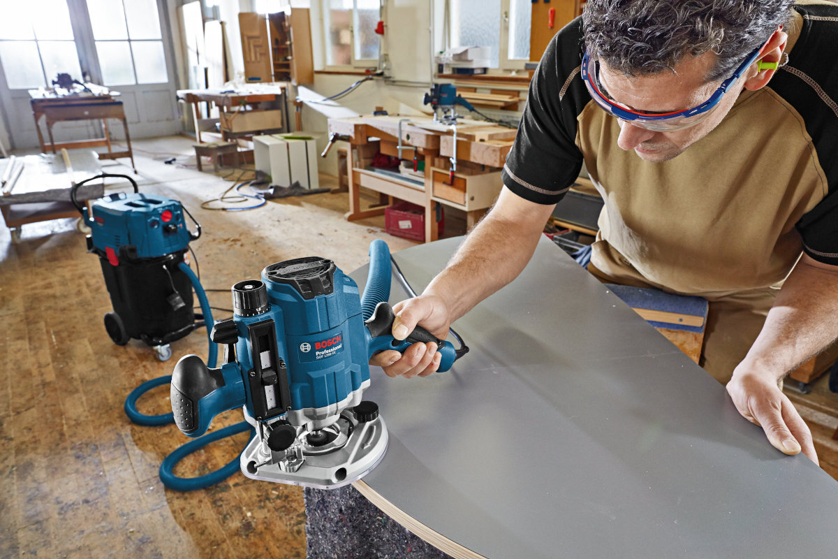FREZARKA BOSCH GOF 1250 CE PROFESSIONAL