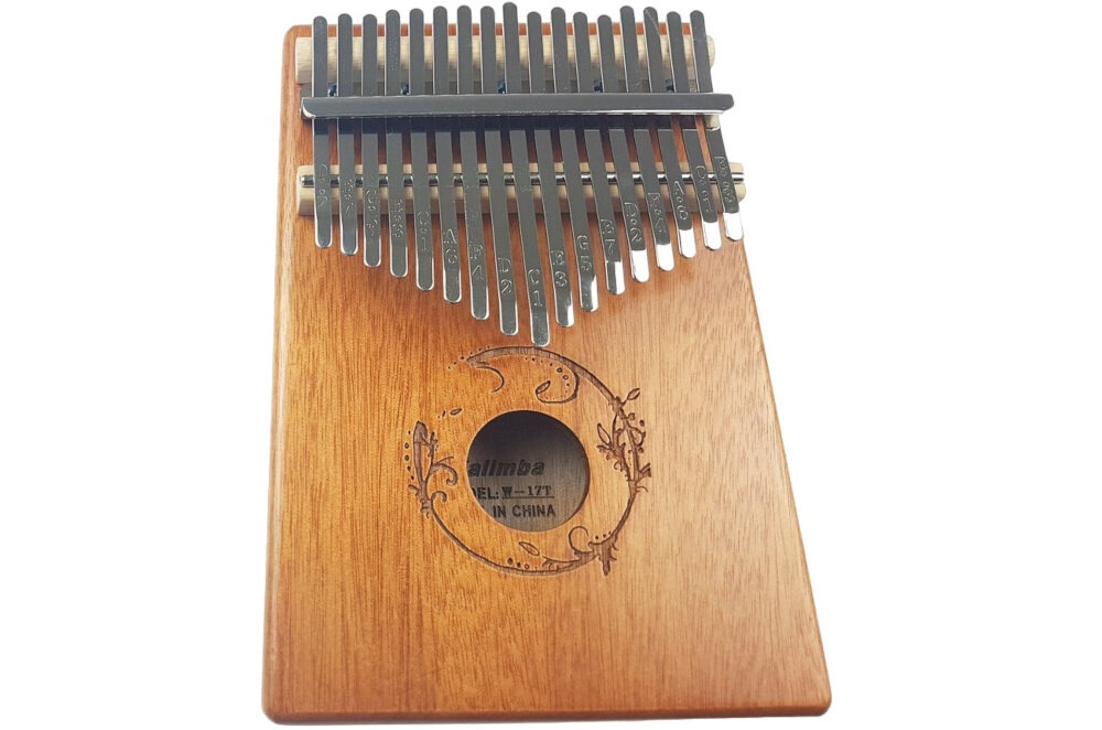 Drewniana kalimba z metalowymi klawiszami, na której widnieje napis \'Kalimba JEREMI W-17T IN CHINA\'.