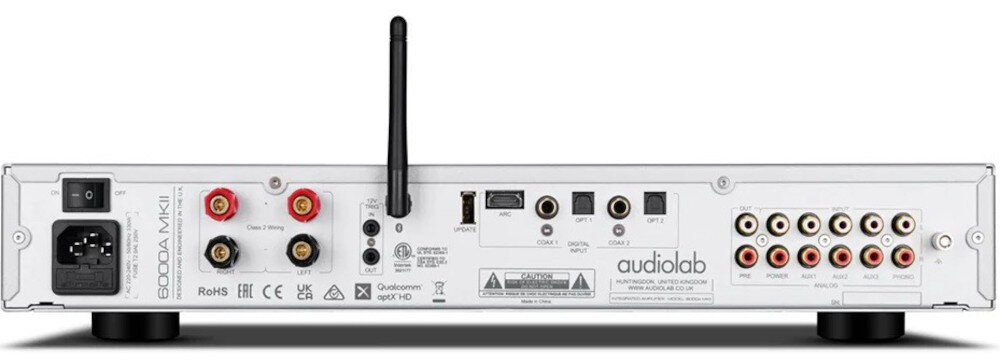 Tył wzmacniacza zintegrowanego z różnymi złączami, w tym HDMI, RCA i anteną. Widoczne logo \'audiolab\' oraz oznaczenia modelu \'6000A MKII\'.