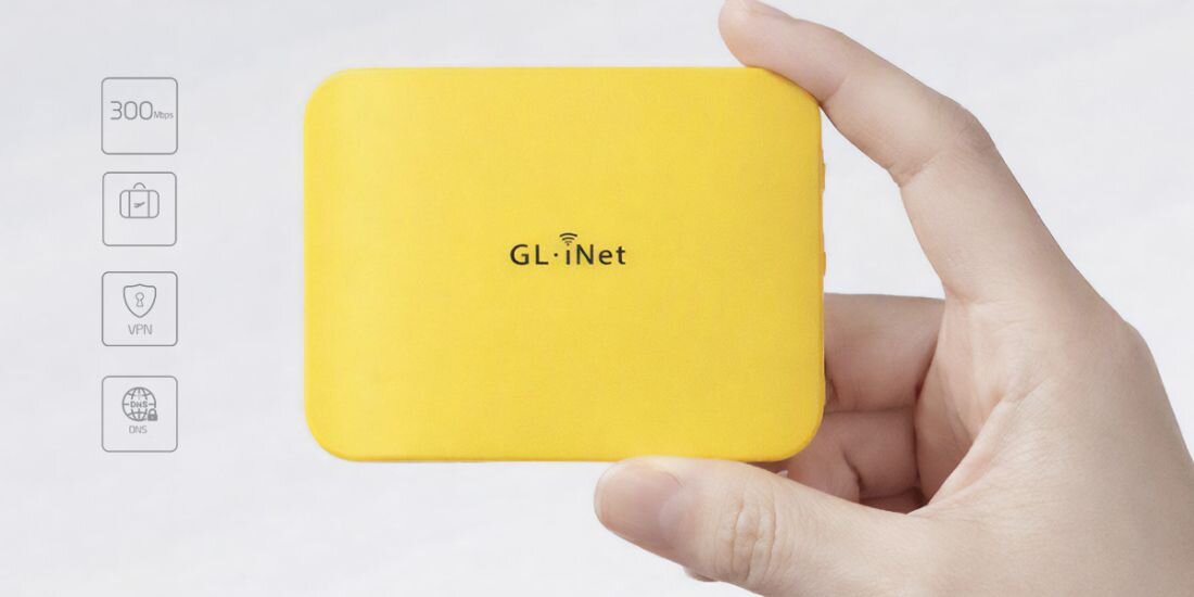 Żółty kompaktowy mini router oprogramowany systemem otwartym 