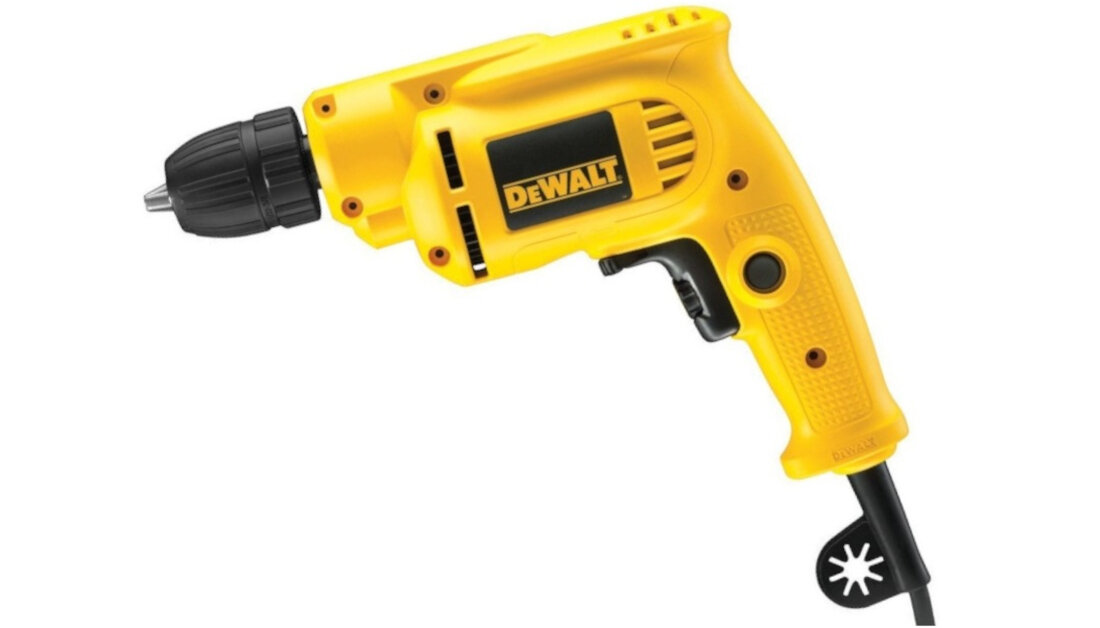 Wiertarka bezudarowa DEWALT DWD014S-QS komfort wygoda uzytkowanie wlacznik z nastawieniem maksymalnej predkosci