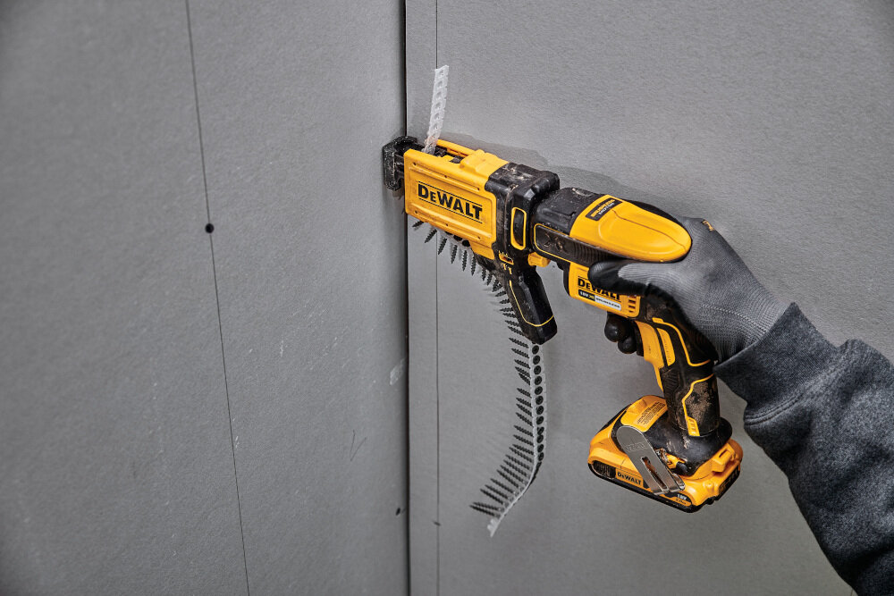 Wkrętarka DEWALT DCF610D2 solidny uchwyt kompaktowa ergonomiczna konstrukcja rękojeść pokryta antypoślizgowym materiałem