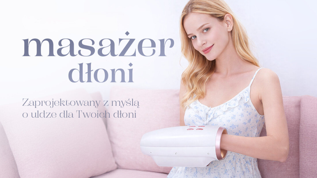Kobieta siedzi na kanapie, trzymając masażer dłoni. Na obrazie widoczny jest tekst: \'masażer dłoni Zaprojektowany z myślą o uldze dla Twoich dłoni\'.