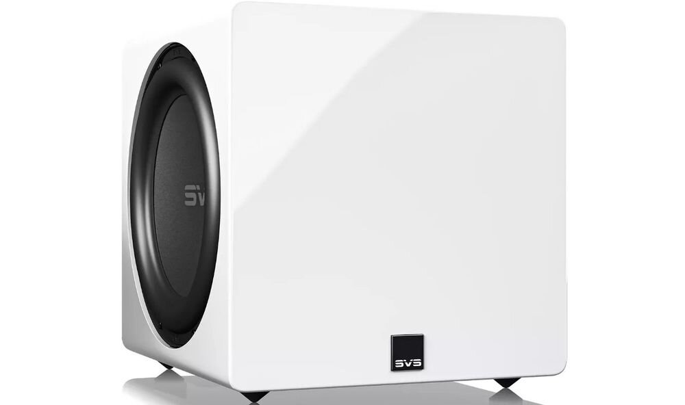 SVS 3000 Micro R Evolution zamknięta obudowa MDF stalowe maskownice nóżki izoelastomerowe, subwoofer na białym tle