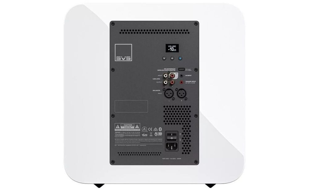 SVS SB-3000 R Evolution 17-230 Hz Trigger Input USB-A XLR RCA automatyczne włączanie stopy elastomerowe, urządzenie na białym tle