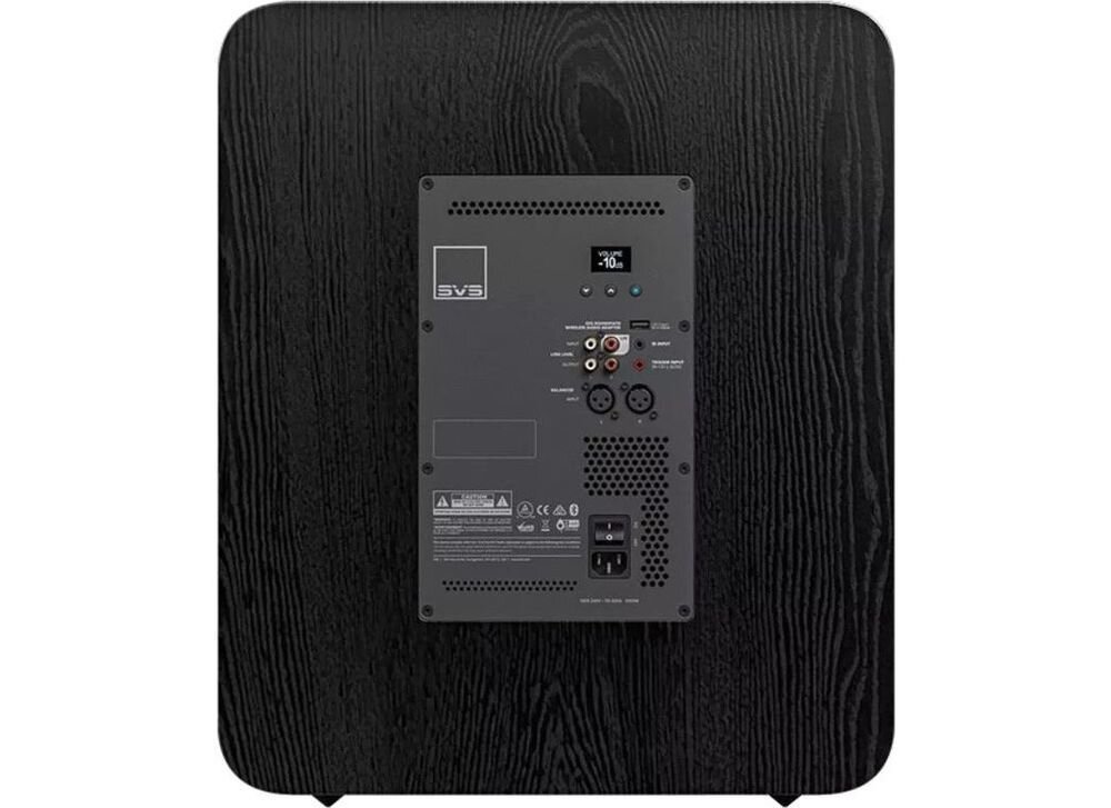 Subwoofer SVS PB-3000 R Evolution 1200 W RMS 4000 W RCA XLR USB-A Bluetooth Trigger, subwoofer na białym tle