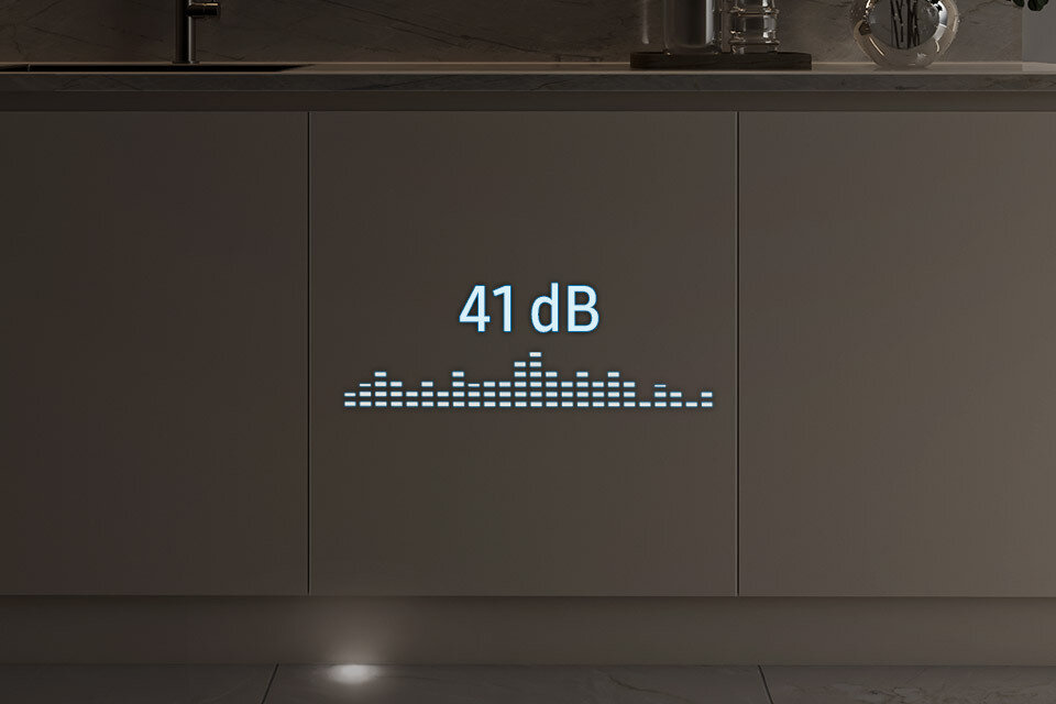 ciche działanie Na froncie zmywarki wyświetlany jest napis \'41 dB\' oraz graficzna reprezentacja poziomu dźwięku w postaci słupków.