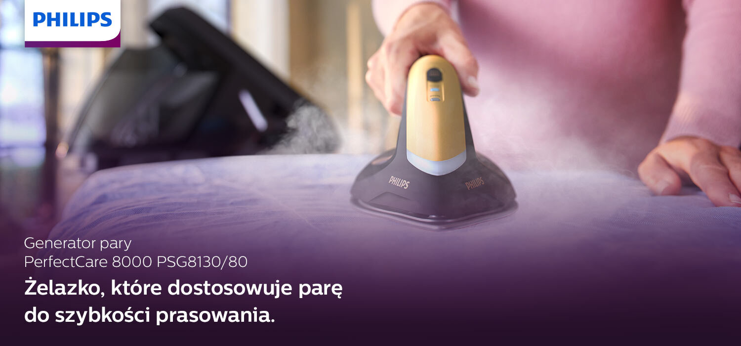 Osoba prasuje tkaninę żelazkiem z generatorem pary marki PHILIPS. Widoczny tekst: \'Generator pary PerfectCare 8000 PSG8130/80 Żelazko, które dostosowuje parę do szybkości prasowania.\'