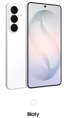 Na obrazie widoczny jest biały smartfon z trzema aparatami z tyłu i dużym ekranem z przodu. Na ekranie wyświetlony jest abstrakcyjny wzór w odcieniach szarości i różu.