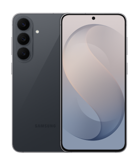 Na obrazie widoczny jest smartfon z trzema aparatami z tyłu i ekranem z wąskimi ramkami z przodu. Na tylnej obudowie znajduje się logo \'SAMSUNG\'.