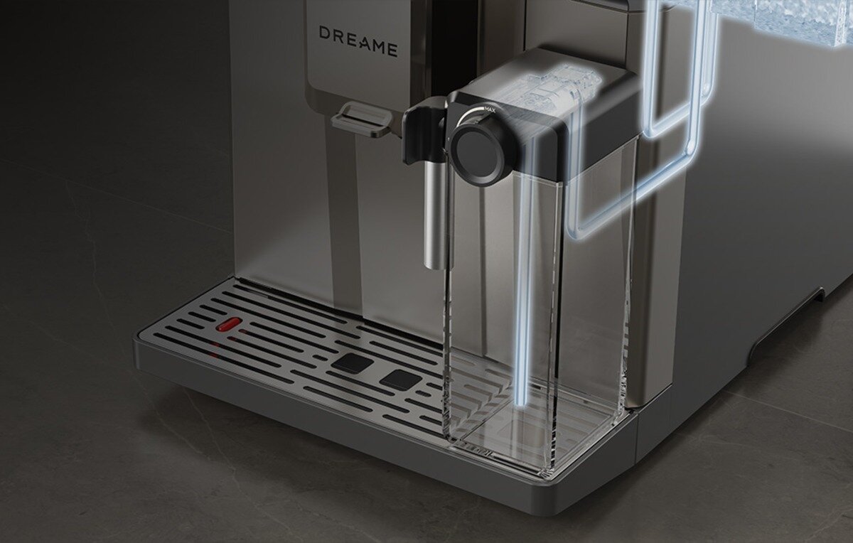 Ekspres DREAME Ecceluxe Master Coffee FCM60 Przeźroczysty pojemnik na mleko zamontowany w ekspresie do kawy Dreame z widoczną grafiką przepływu
