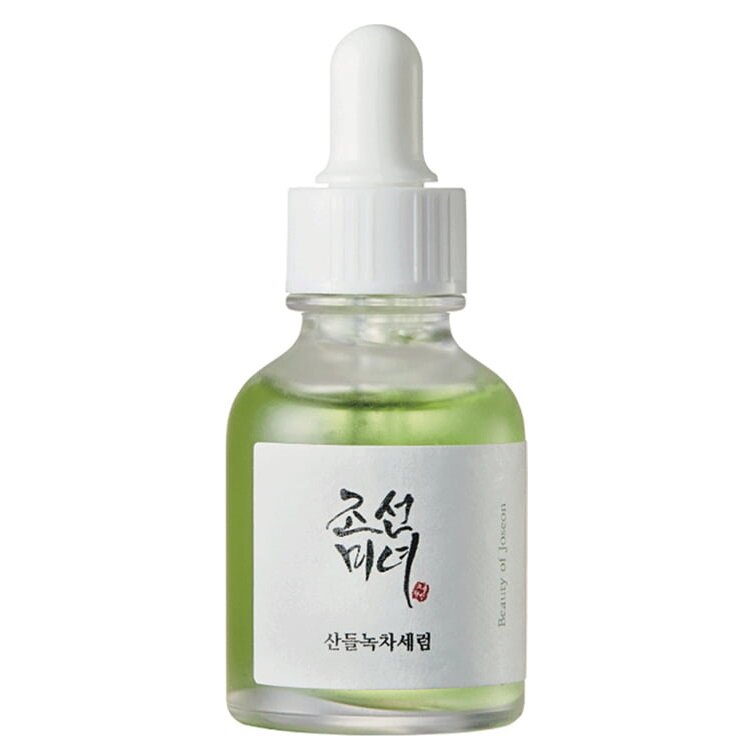 Butelka z zielonym płynem i białą etykietą z tekstem w języku koreańskim oraz napisem \'Beauty of Joseon\'.