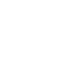 150x150-dolby-digital-white Ikona przedstawia ekran z prostokątnym urządzeniem poniżej oraz sylwetką osoby, otoczoną zakrzywionymi strzałkami po obu stronach.