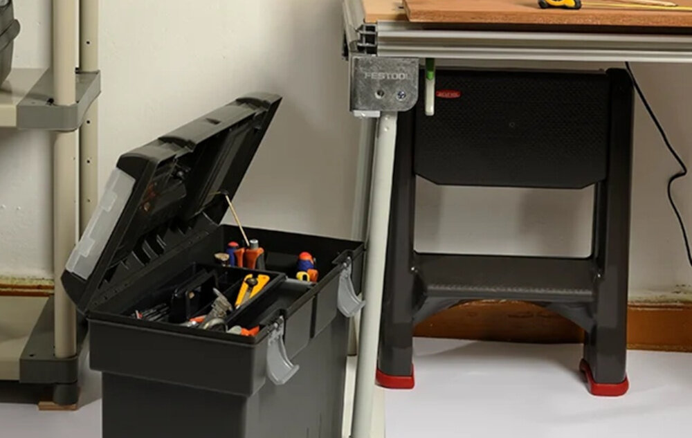 Podest  CURVER 155160 (0.63 m) złożony podest umieszczony pod stołem warsztatowym wsparcie składana drabinka