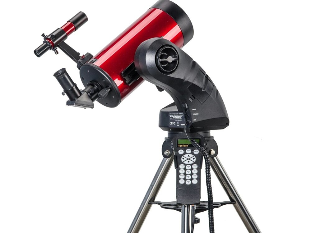 Teleskop SKY-WATCHER Star Discovery MAK 127 ststyw i teleskop bokiem, system Maksutova-Cassegraina, detale, stabilność